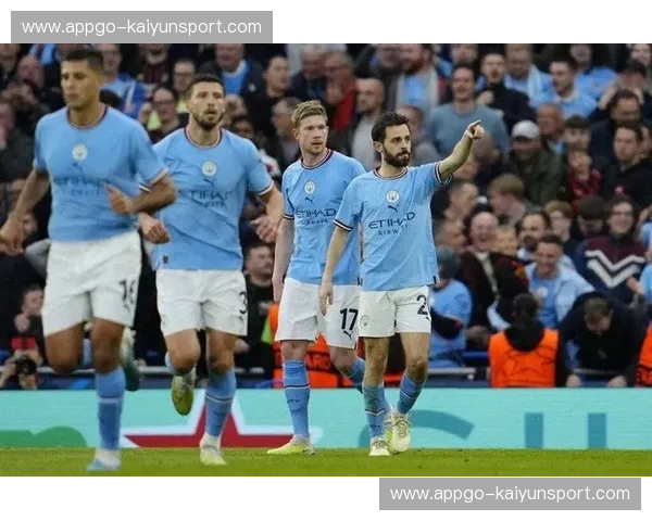 梦剧场的红与伯纳乌的白：曼联vs皇马，一场永不落幕的欧洲巅峰博弈